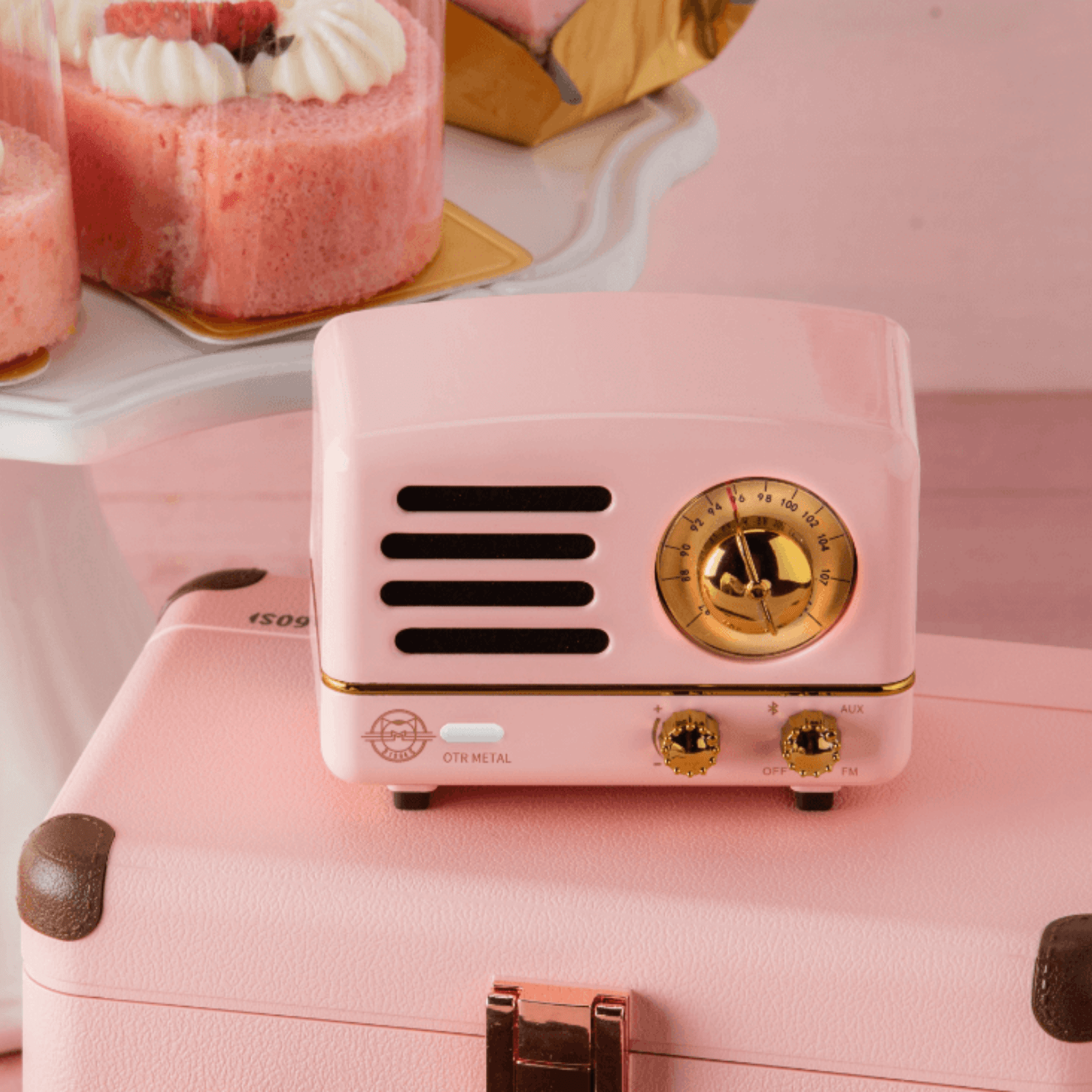 Bluetooth Radio - Pink - Lizzy G's Fine Gifts