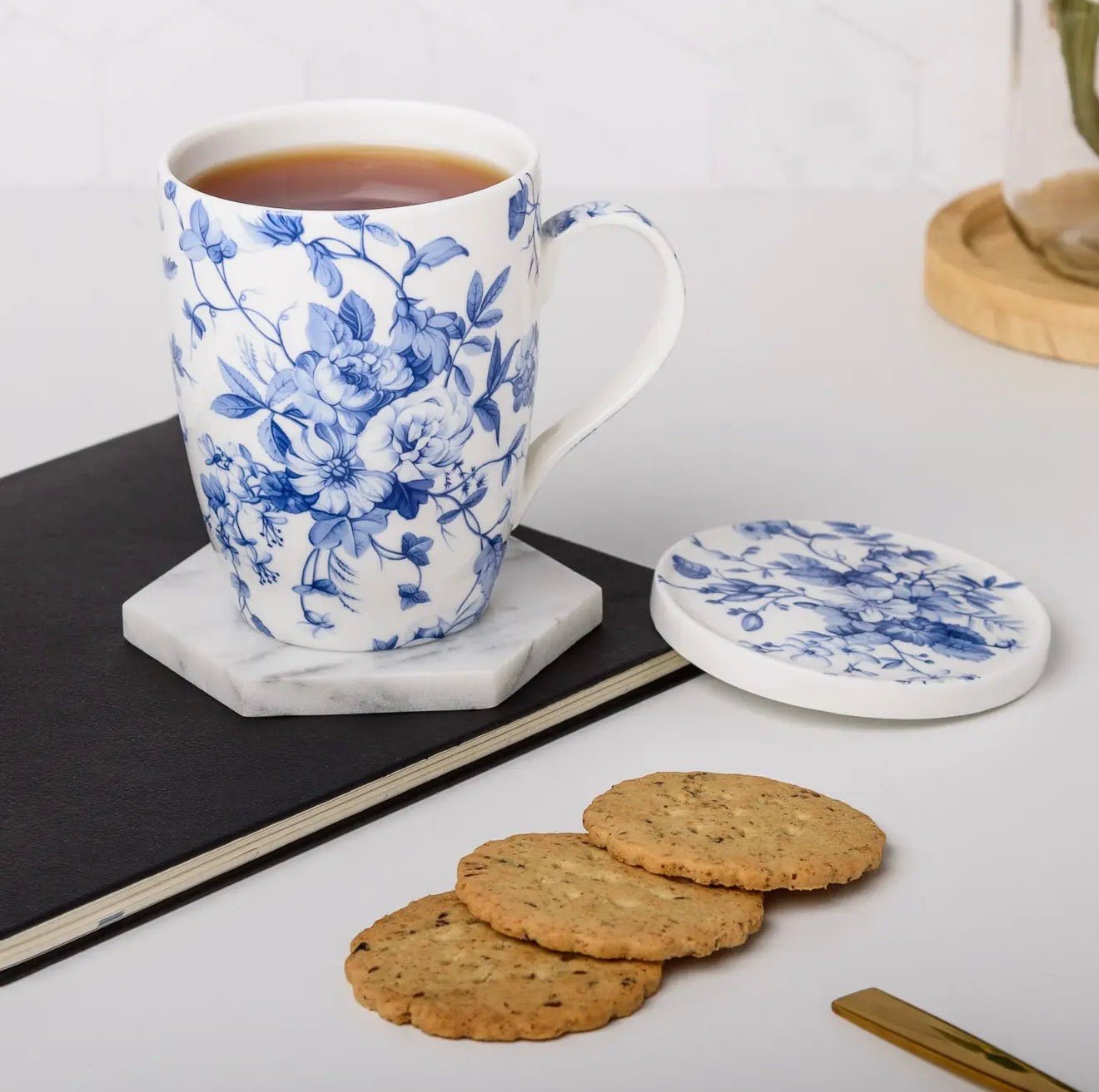 Always in Bloom Tea Mug/Lid - Lizzy G's Fine Gifts