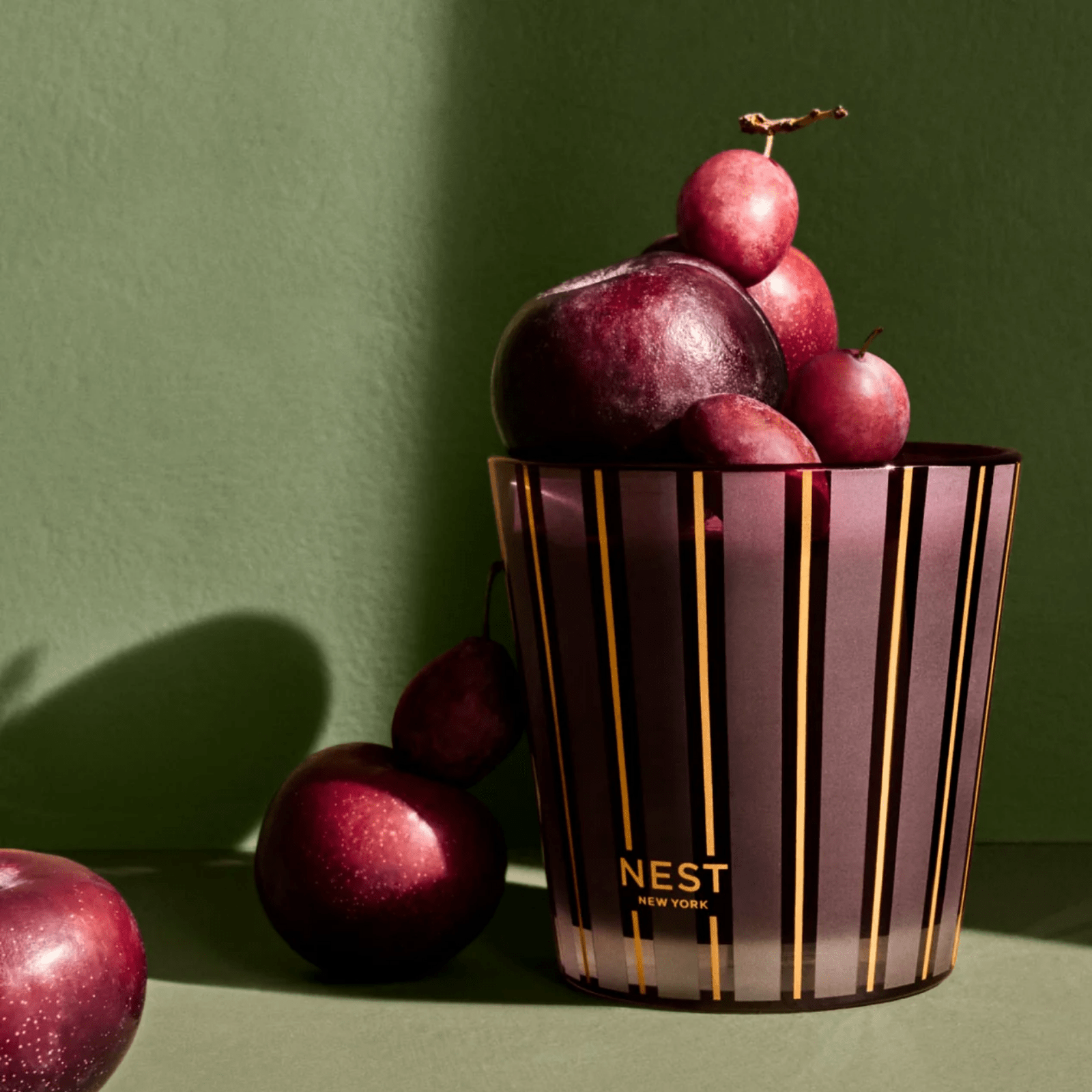 Autumn Plum 3 - Wick Candle - Lizzy G's Fine Gifts