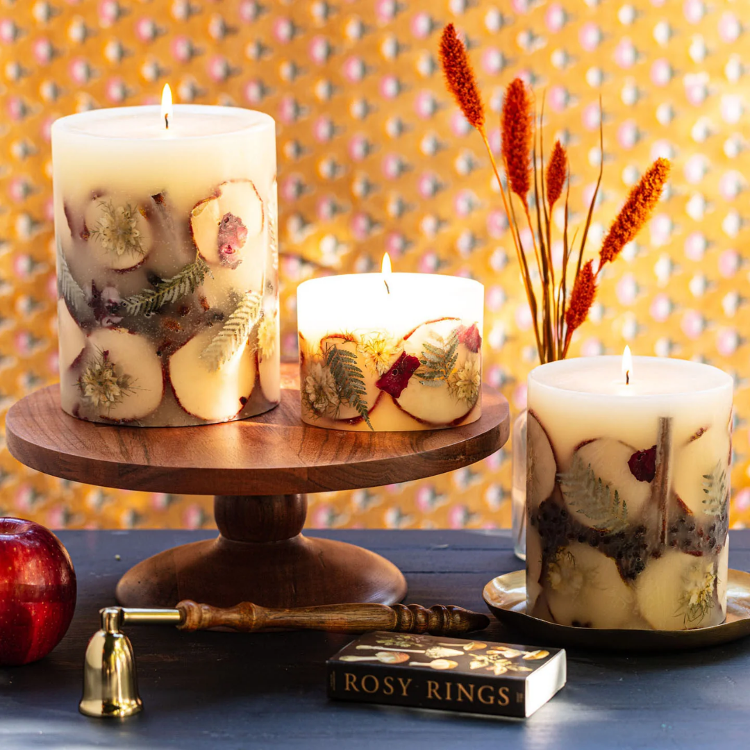 Botanical Candle- Spicy Apple - Lizzy G's Fine Gifts