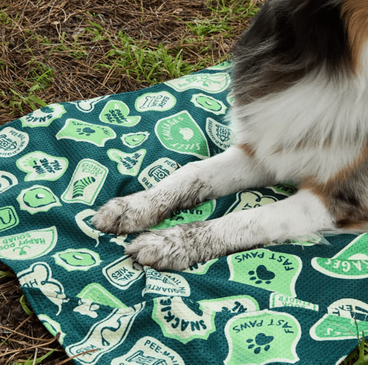 Dog Towel - Dog & Bay Club Large - Lizzy G's Fine Gifts