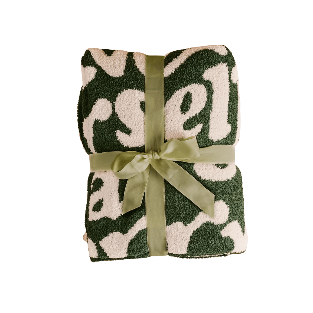 Holiday Cozy Dreams Luxe Blanket - Lizzy G's Fine Gifts