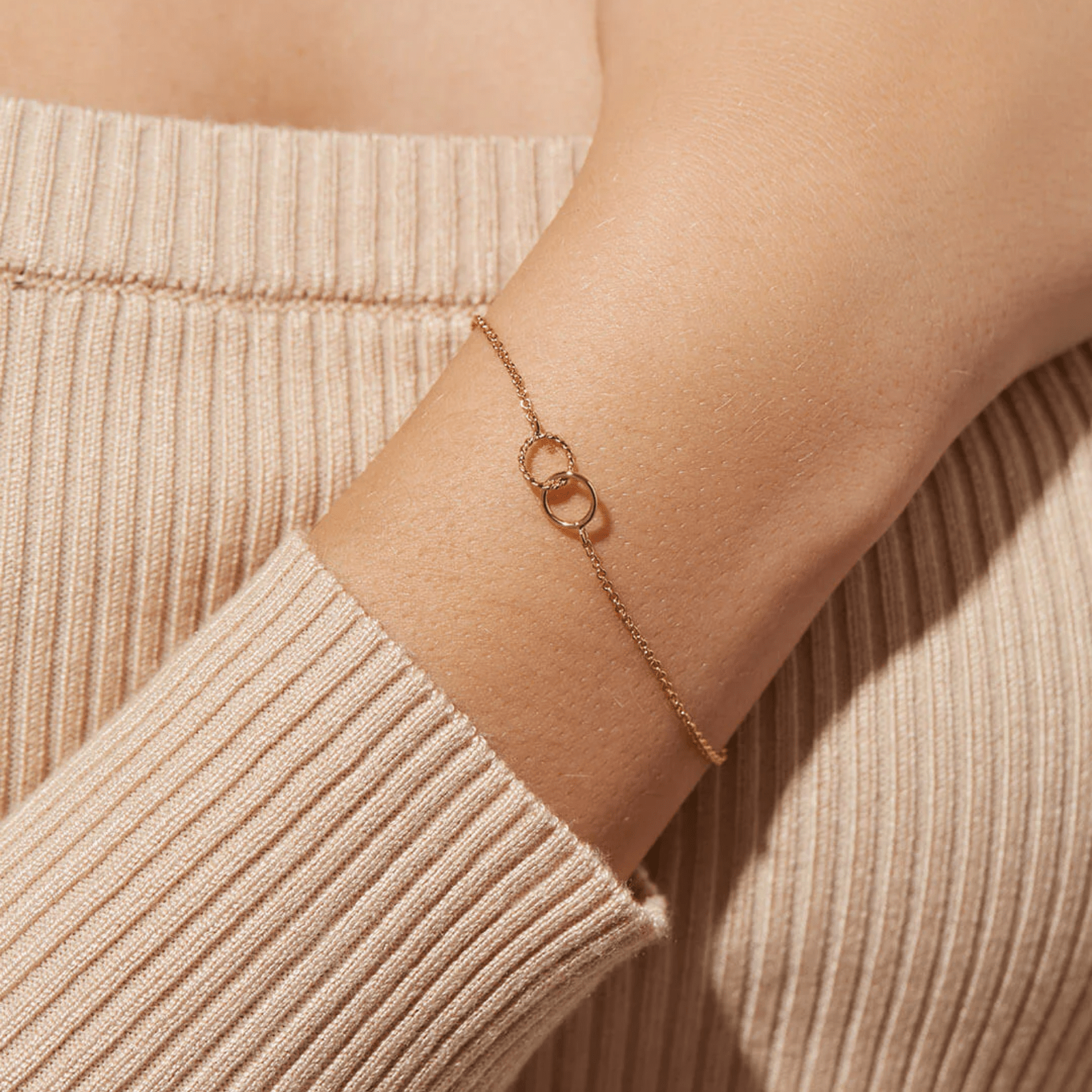 Interlocking Circles Bracelet - Jill - Lizzy G's Fine Gifts