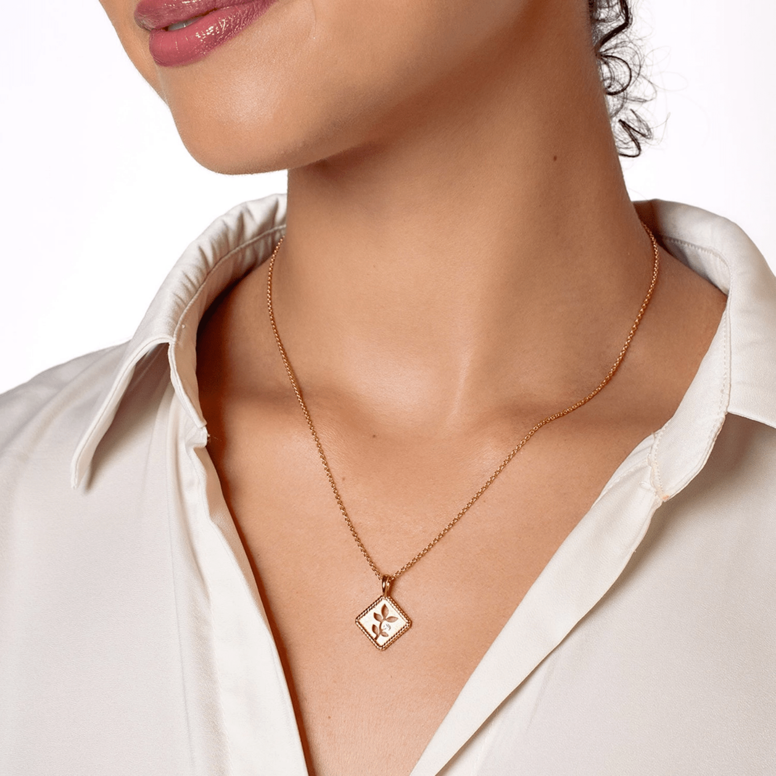 Olive Leaf Pendant Necklace - Lizzy G's Fine Gifts
