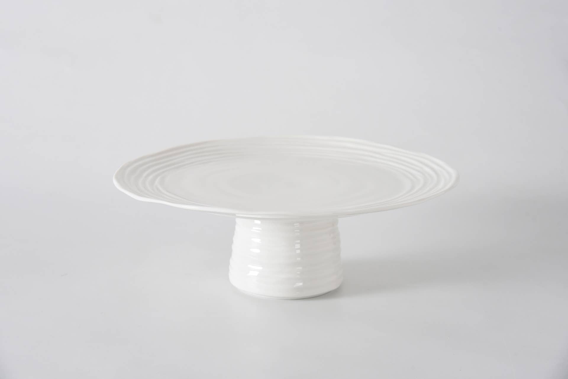 Round Cake Stand - Shelle - Lizzy G's Fine Gifts