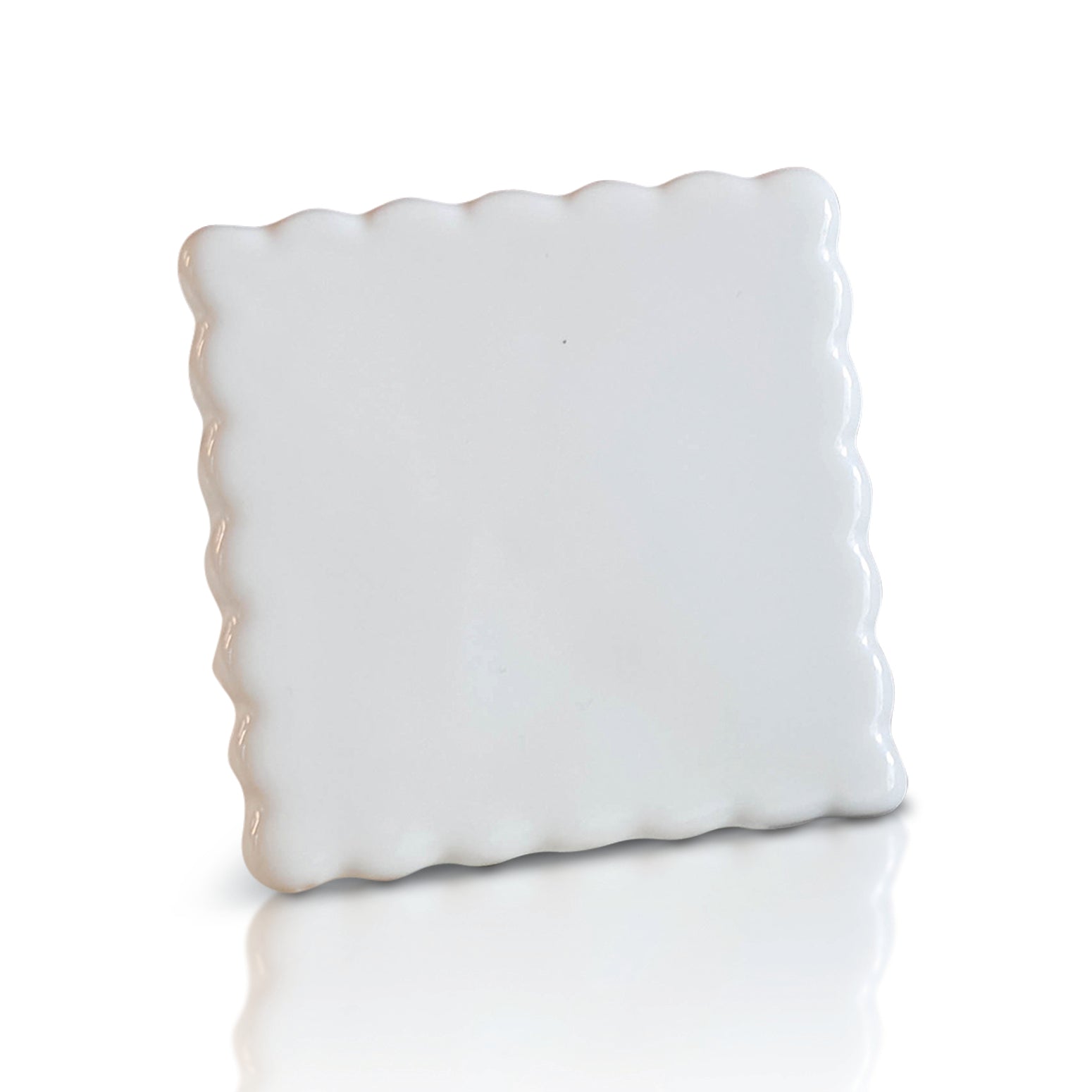 Simple Scallop Mini - Lizzy G's Fine Gifts