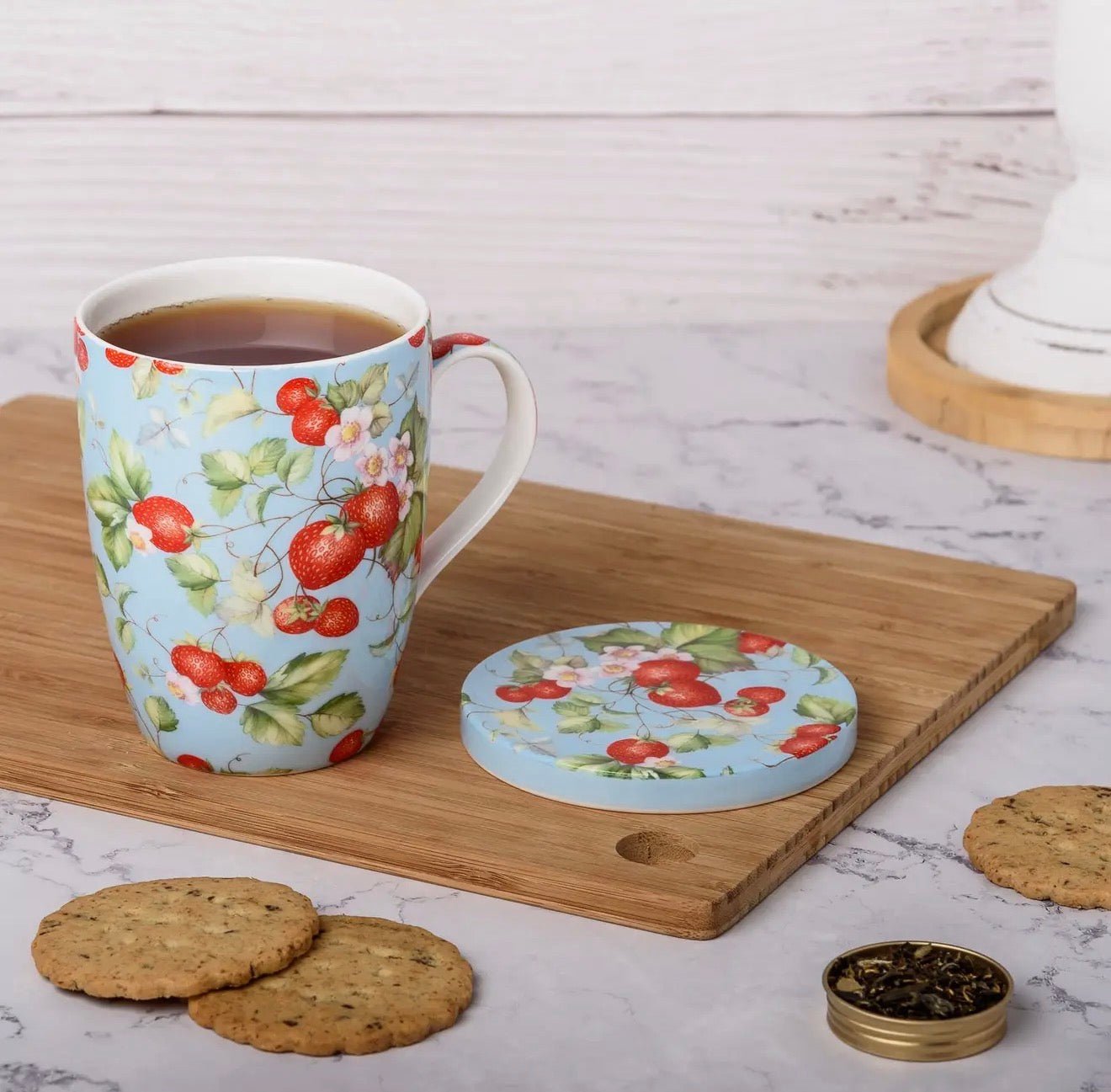 Strawberries Forever Tea/Lid - Lizzy G's Fine Gifts