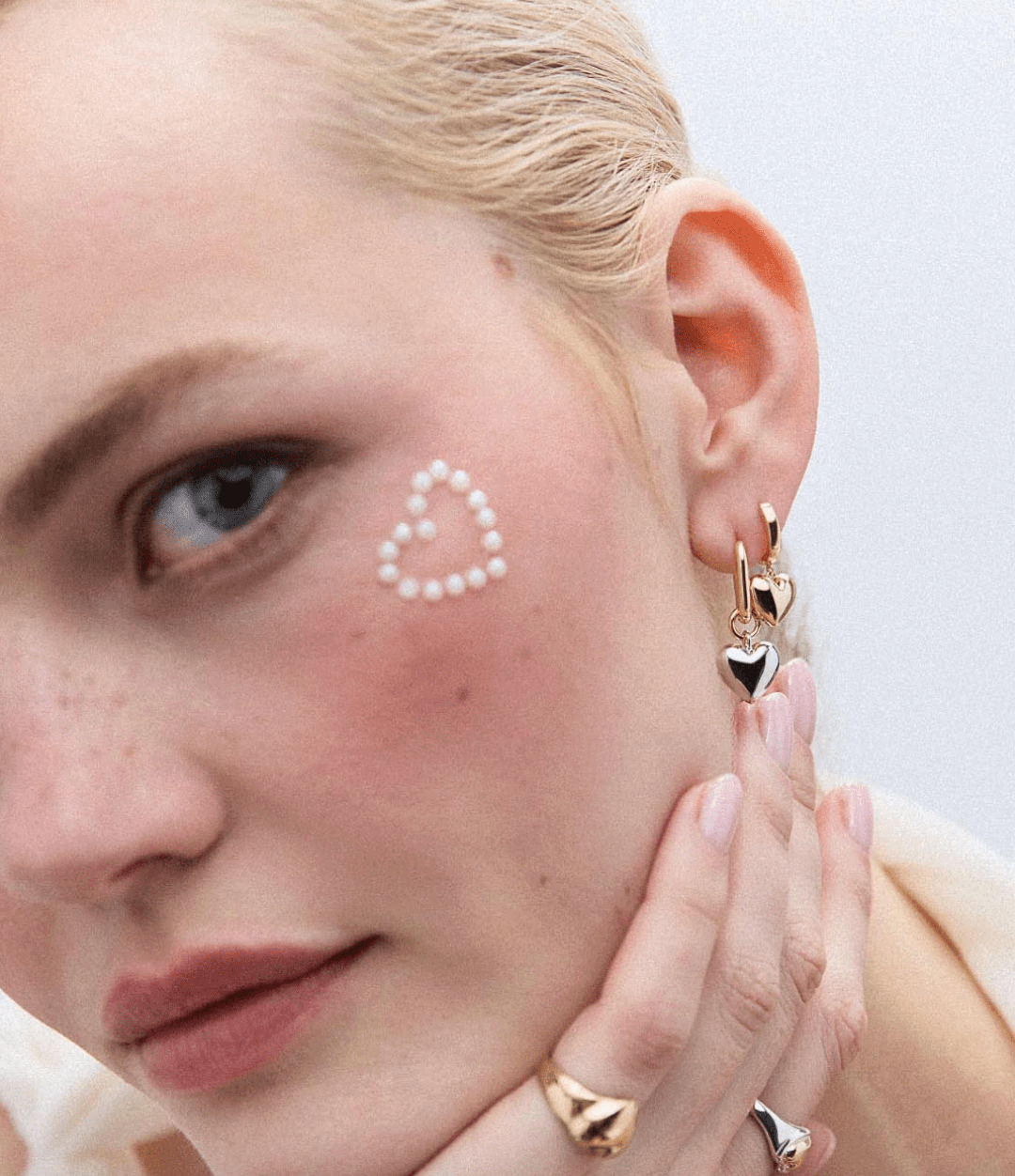 Wesley Heart Earrings - Lizzy G's Fine Gifts